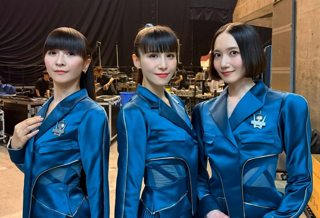 perfume 出典：インスタグラムより